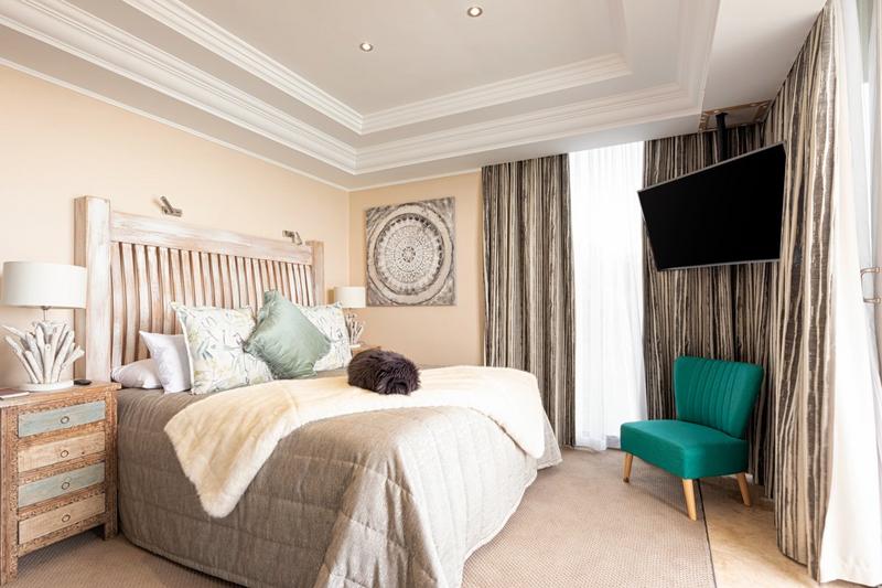 6 Bedroom Property for Sale in Pinnacle Point Golf Estate Western Cape